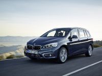 BMW 220d xDrive Gran Tourer (2016) - picture 2 of 47