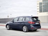 BMW 220d xDrive Gran Tourer (2016) - picture 19 of 47