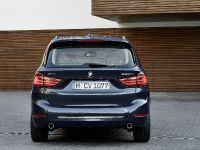 BMW 220d xDrive Gran Tourer (2016) - picture 22 of 47