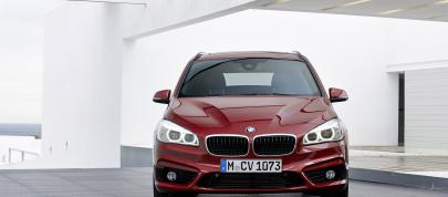 BMW 220i Gran Tourer (2016) - picture 7 of 24