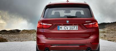 BMW 220i Gran Tourer (2016) - picture 12 of 24