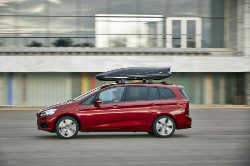 BMW 220i Gran Tourer (2016) - picture 9 of 24
