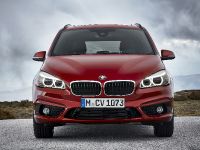 BMW 220i Gran Tourer (2016) - picture 2 of 24