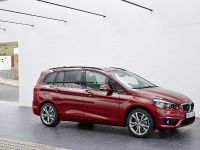 BMW 220i Gran Tourer (2016) - picture 3 of 24