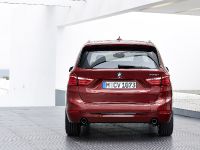BMW 220i Gran Tourer (2016) - picture 13 of 24
