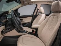 BMW 220i Gran Tourer (2016) - picture 22 of 24