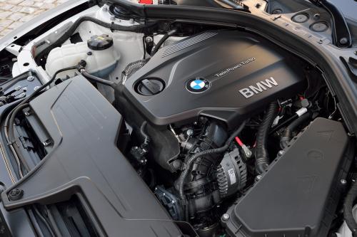 BMW 3 Series Engines (2016) - picture 1 of 4