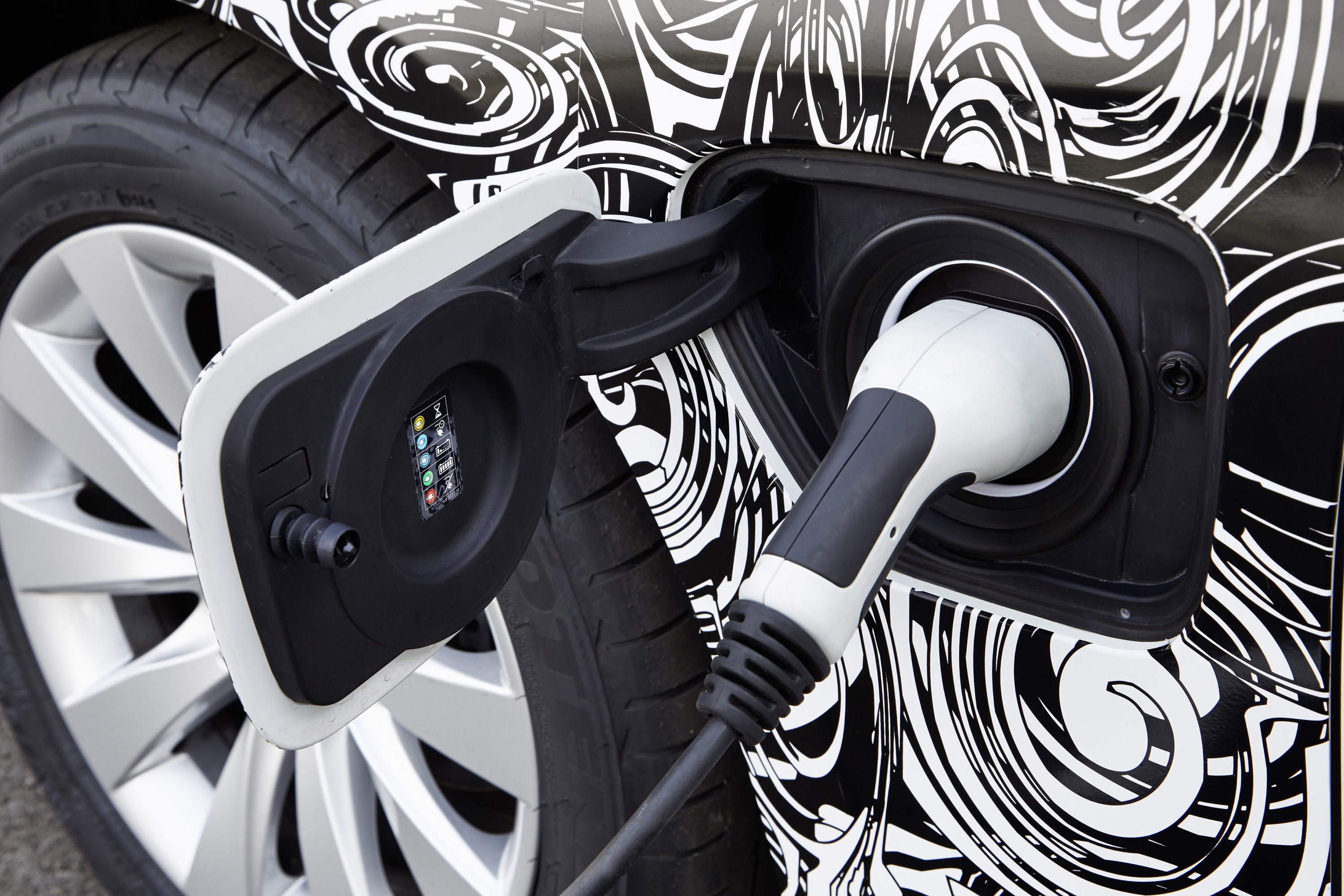 BMW 3 Series Plug-in Hybrid Prototype