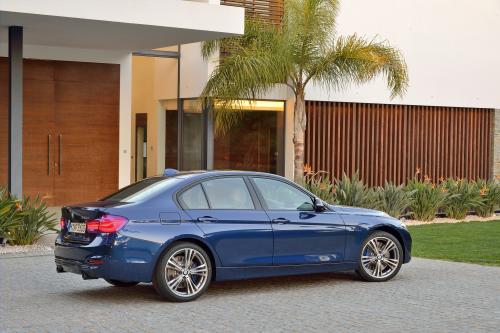 BMW 3 Series Sedan (2016) - picture 16 of 28