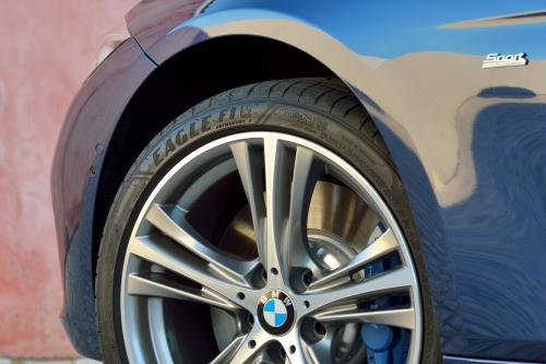 BMW 3 Series Sedan (2016) - picture 24 of 28