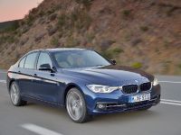 BMW 3 Series Sedan (2016) - picture 7 of 28