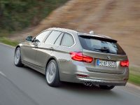BMW 3 Series Touring (2016) - picture 11 of 27