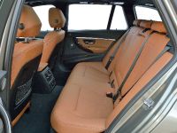 BMW 3 Series Touring (2016) - picture 13 of 27