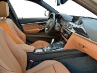 BMW 3 Series Touring (2016) - picture 14 of 27
