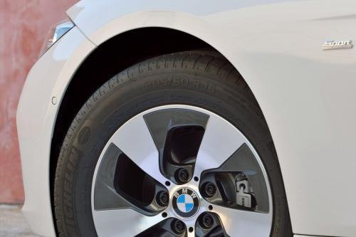 BMW 320d Touring EfficientDynamics Edition (2016) - picture 24 of 27