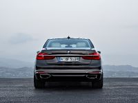 BMW 7 Series (2016)