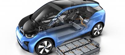 BMW i3 (94Ah) (2017) - picture 12 of 17