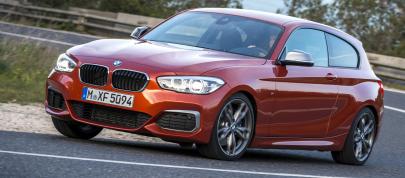 BMW M135i (2016) - picture 12 of 71