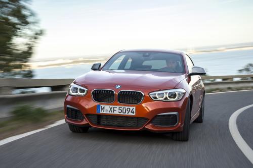 BMW M135i (2016) - picture 17 of 71