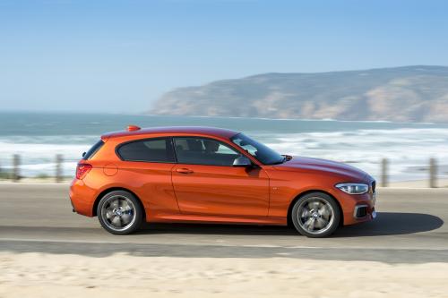 BMW M135i (2016) - picture 32 of 71