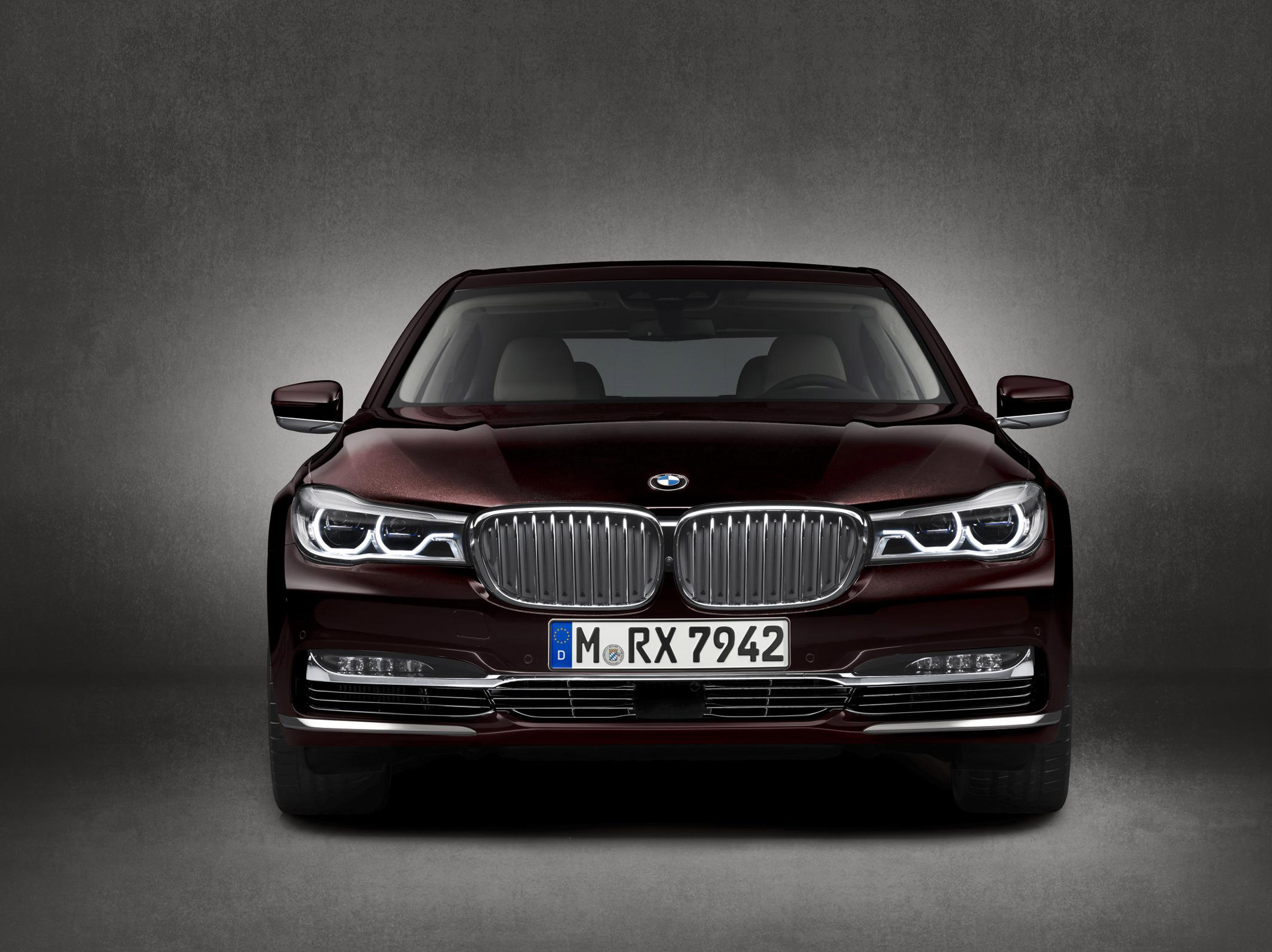 BMW M760Li xDrive V12 Excellence