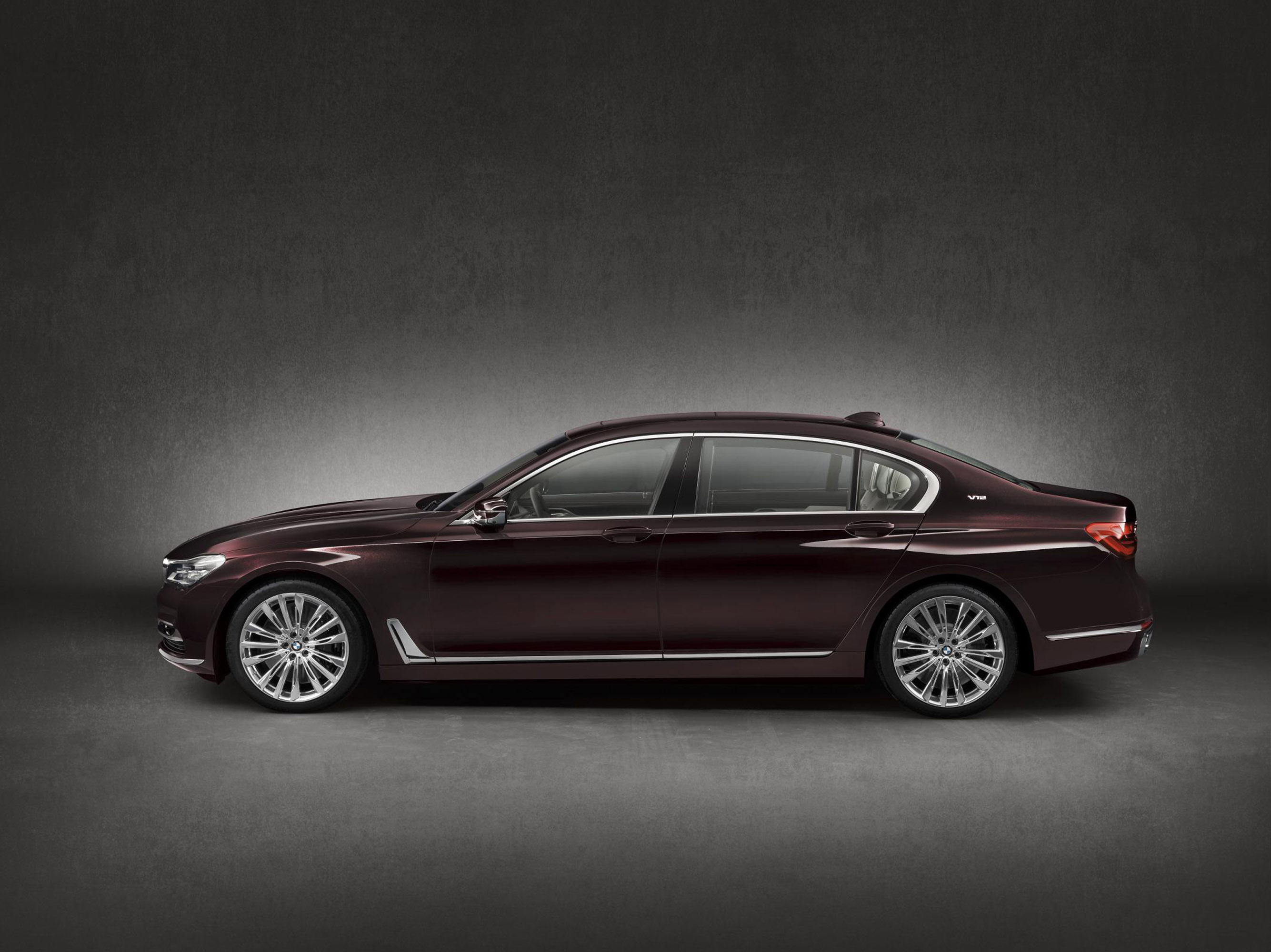 BMW M760Li xDrive V12 Excellence