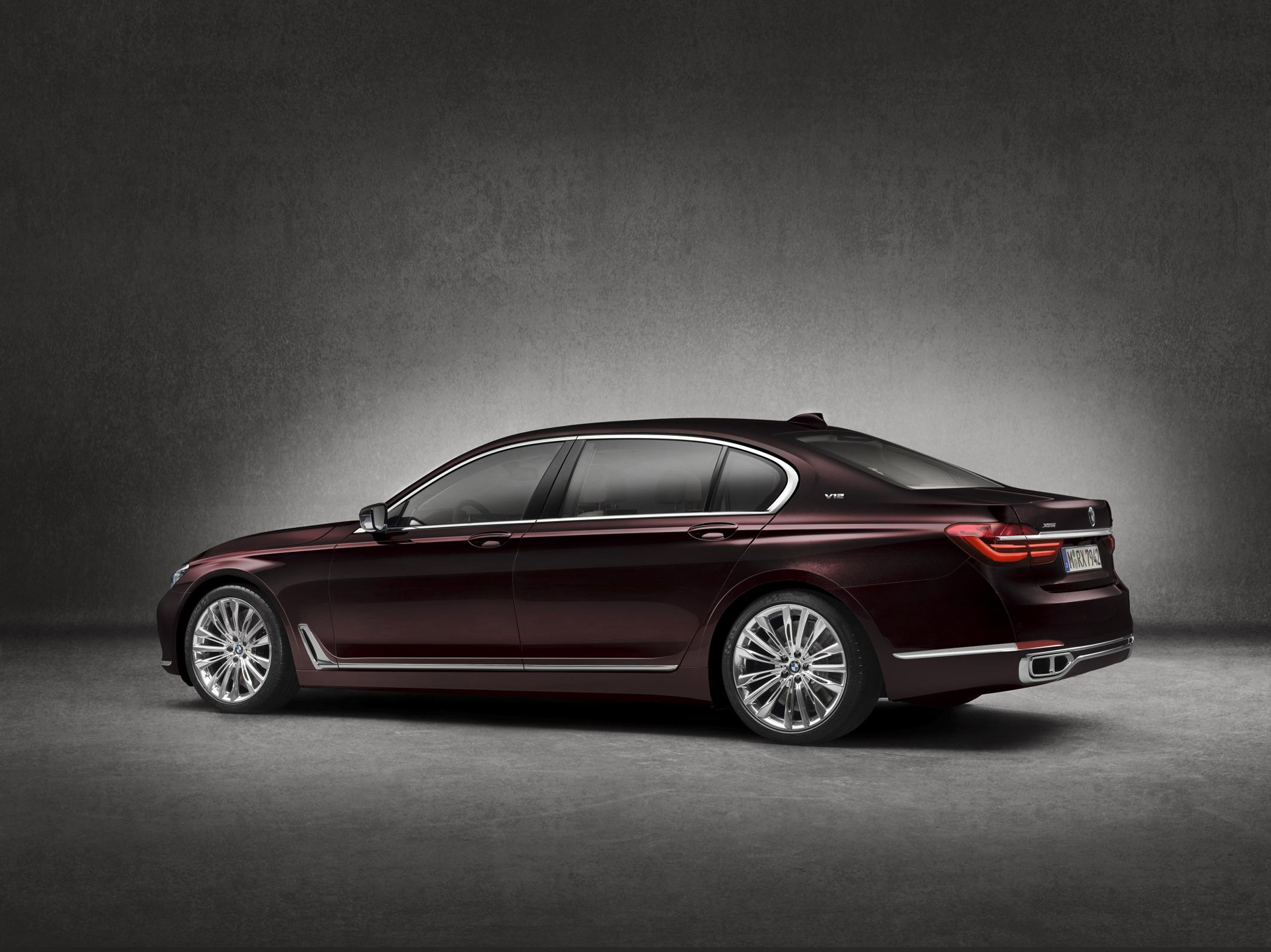 BMW M760Li xDrive V12 Excellence