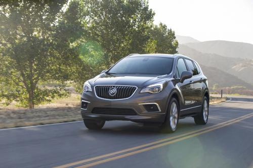 Buick Envision CUV (2016) - picture 1 of 6