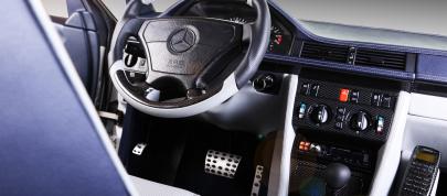 Carbon Motors Mercedes-Benz E500 W124 (2016) - picture 12 of 23