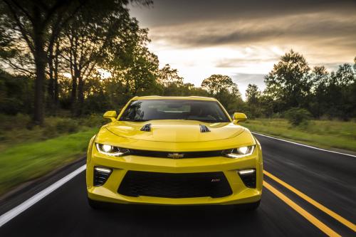 Chevrolet Camaro Models (2016) - picture 16 of 23
