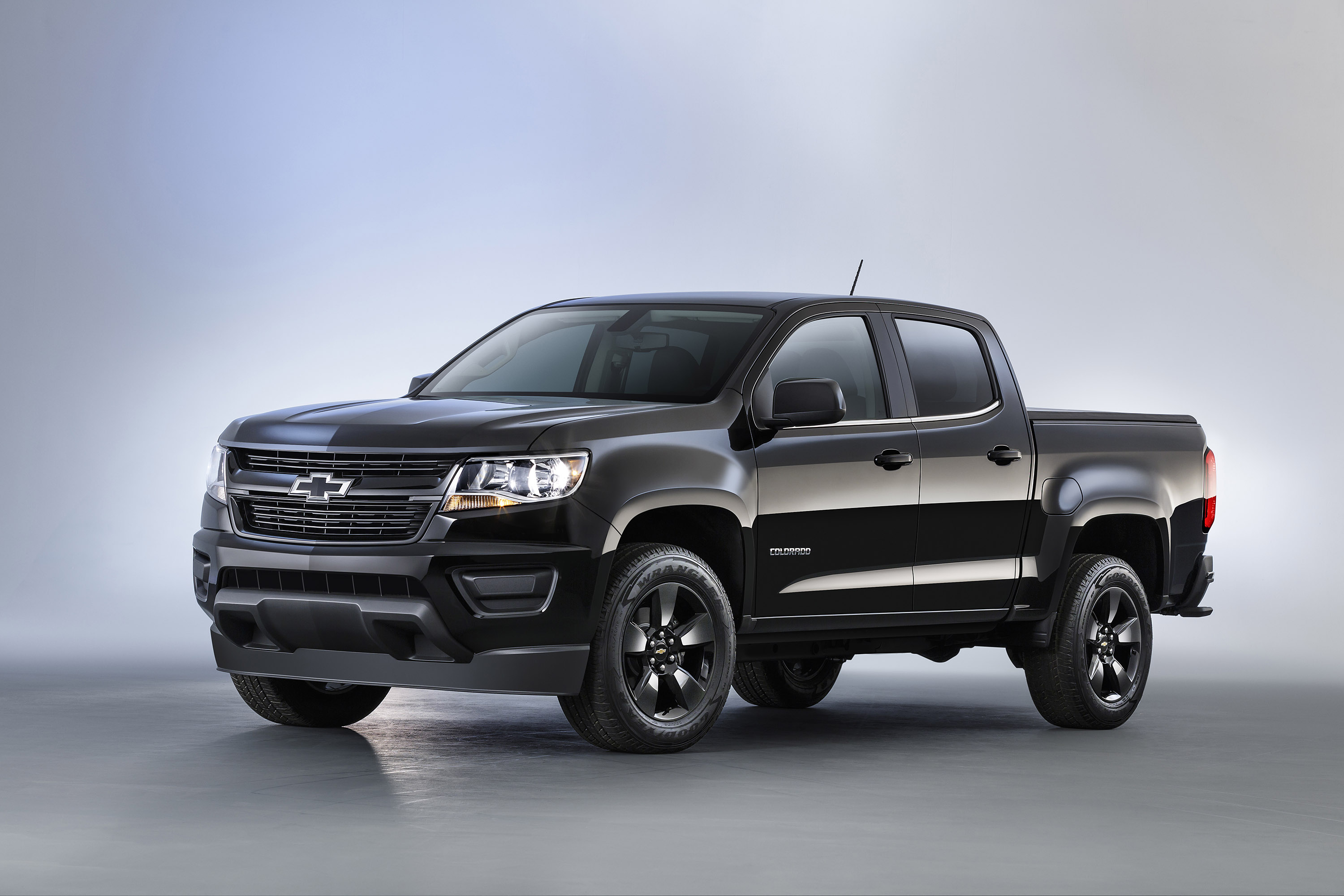 Пикап стройных. Chevrolet Colorado 2015. Chevrolet Colorado 2000. Chevrolet Colorado 2016. Шевроле Колорадо 2016.