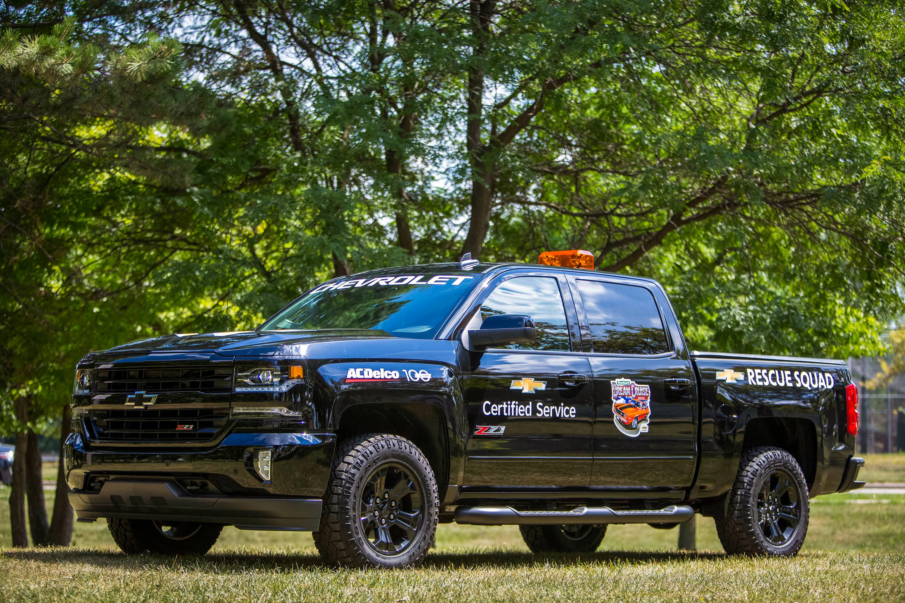 Chevrolet Silverado Resque Squad