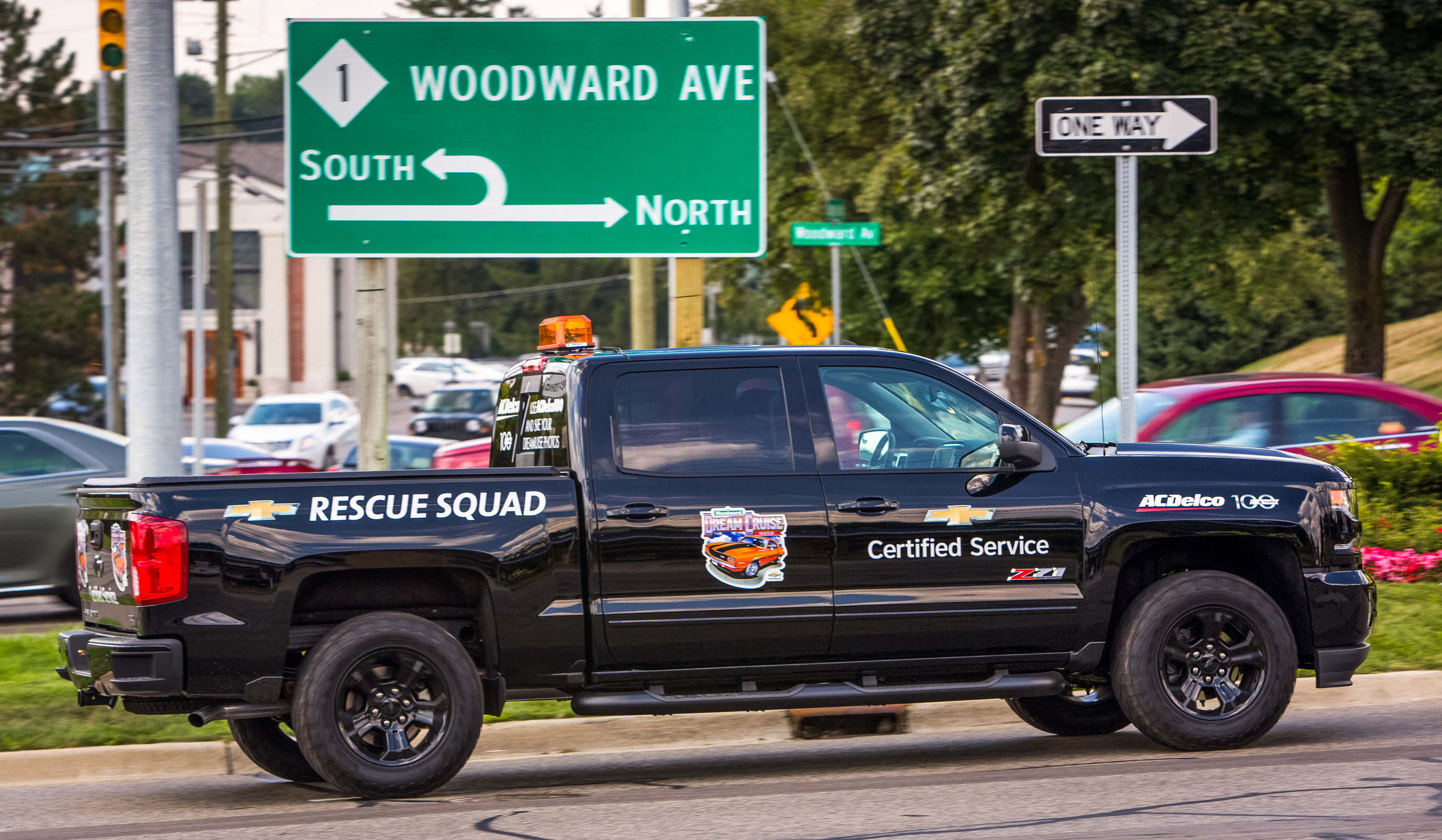 Chevrolet Silverado Resque Squad