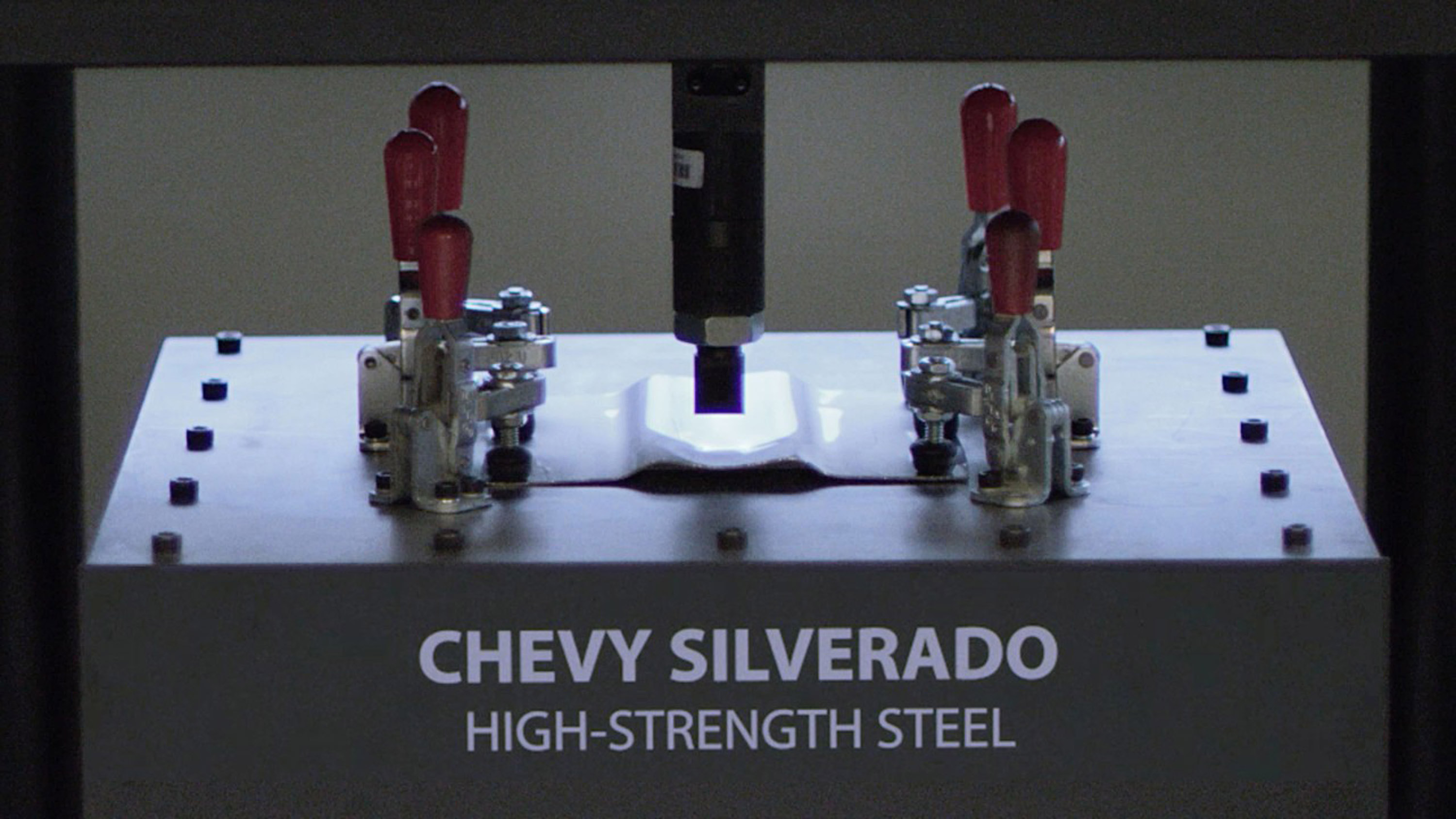 Chevrolet Silverado strenght tests