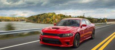 Dodge Charger SRT Hellcat (2016) - picture 4 of 4