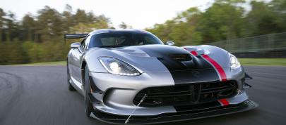Dodge Viper ACR (2016) - picture 4 of 87
