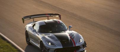 Dodge Viper ACR (2016) - picture 20 of 87