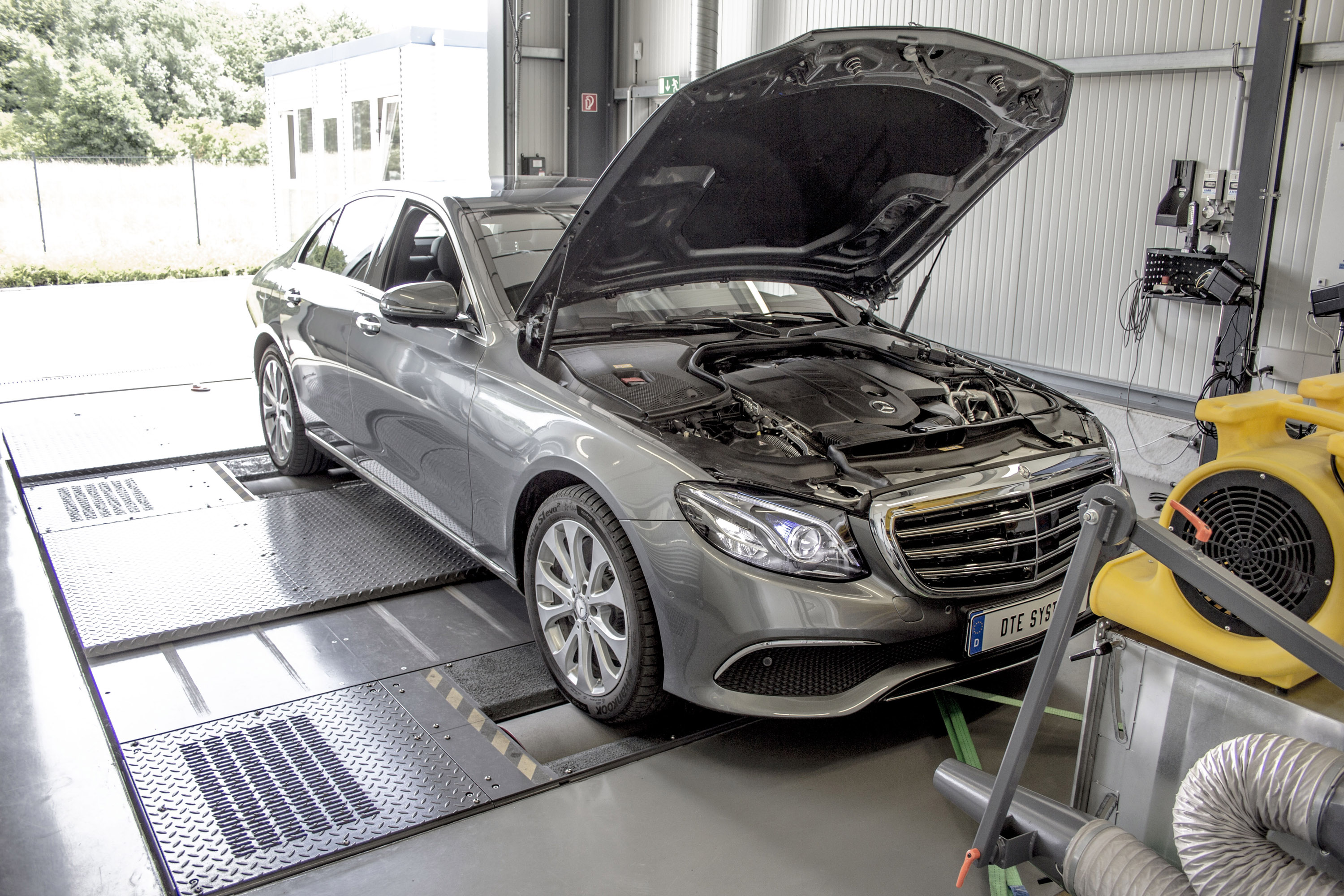 DTE Systems Mercedes-Benz E220d