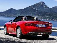 FIAT 124 Spider (2016) - picture 7 of 12