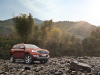 Ford Everest (2016) - picture 6 of 53