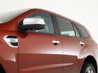 Ford Everest (2016) - picture 21 of 53