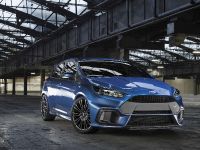 Ford Focus RS (2016) - picture 1 of 5