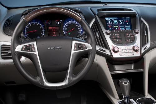 GMC Terrain Denali (2016) - picture 8 of 9