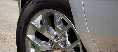 GMC Yukon and Yukon XL (2016) - picture 12 of 12