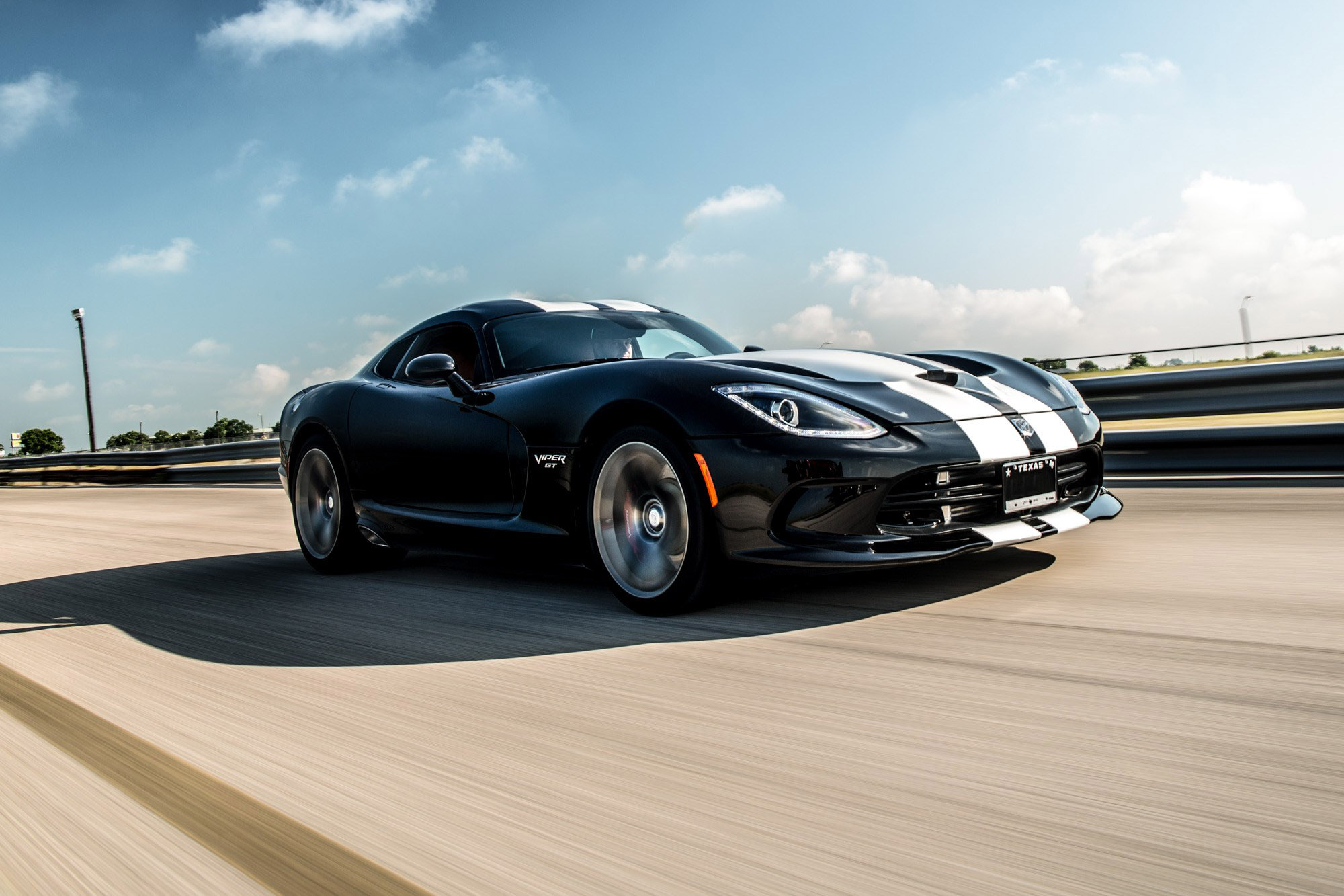 Hennessey Dodge Viper Venom 800 Supercharged