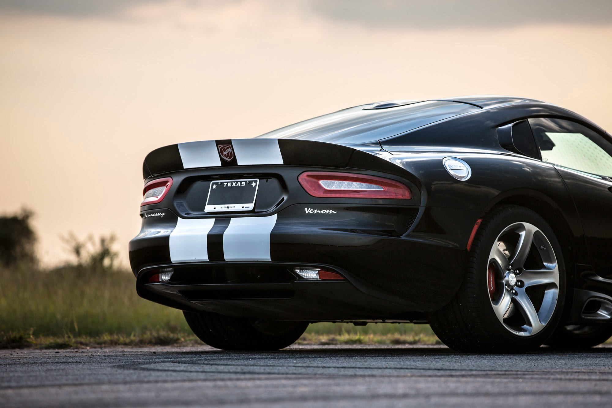 Hennessey Dodge Viper Venom 800 Supercharged