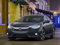 Honda Civic Sedan Touring (2016) - picture 1 of 6