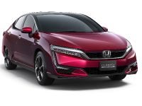 Honda Clarity Fuel Cell (2016) - picture 1 of 3