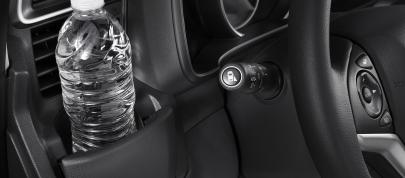 2016 Honda Fit (2015) - picture 7 of 8