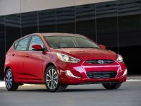 Hyundai Accent (2016) - picture 2 of 15